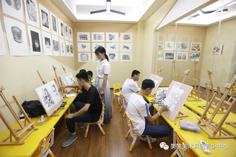 笑笑美术兵团是郑州最好的画室之一